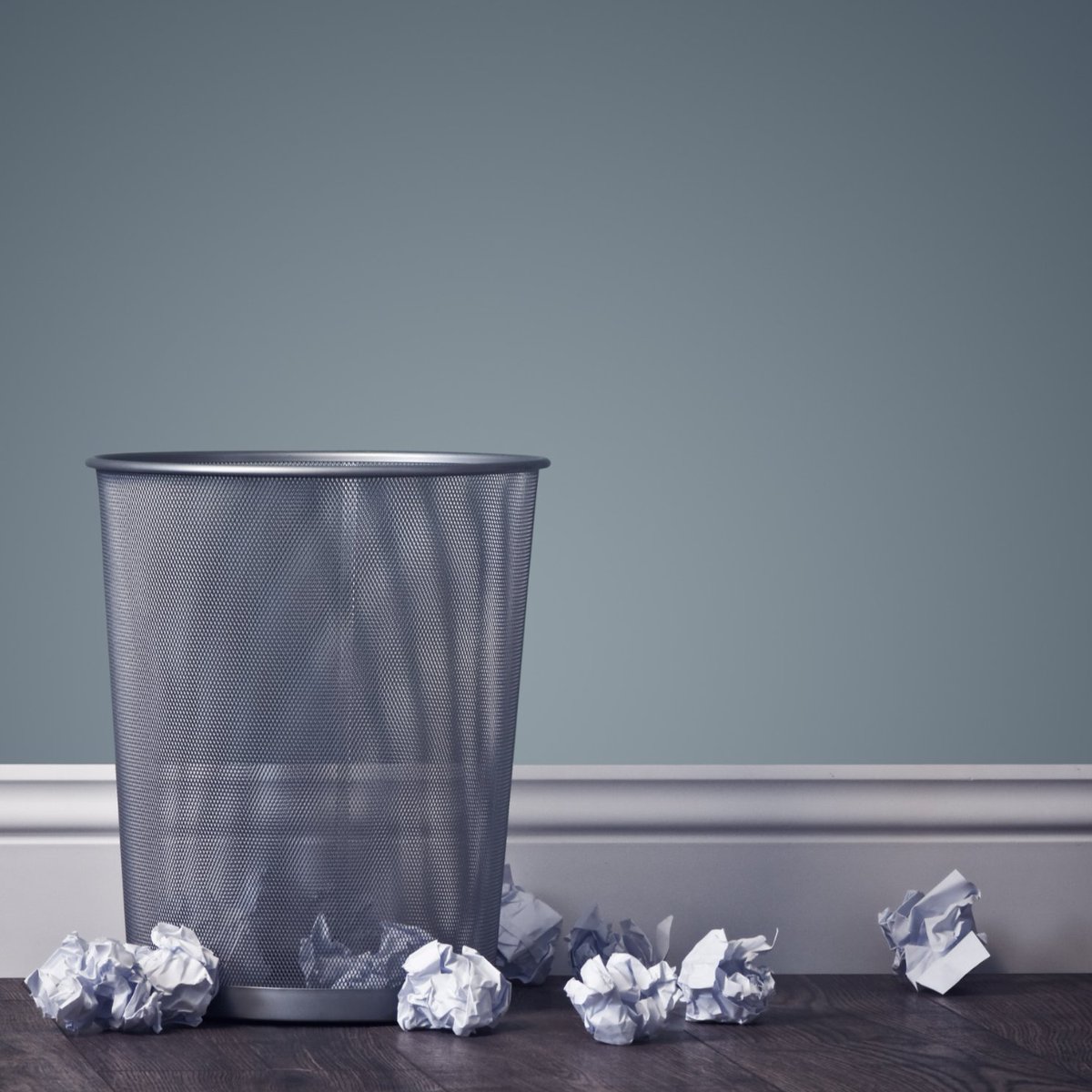 DigitalEU's tweet image. 🤖 AI is a great helper, but it can also produce incorrect information.

Many professions are being impacted by AI “hallucinations” in their documents.

Learn tips &amp;amp; tricks to avoid errors and use the technology wisely in our #WeekendRead: bit.ly/49ANyky