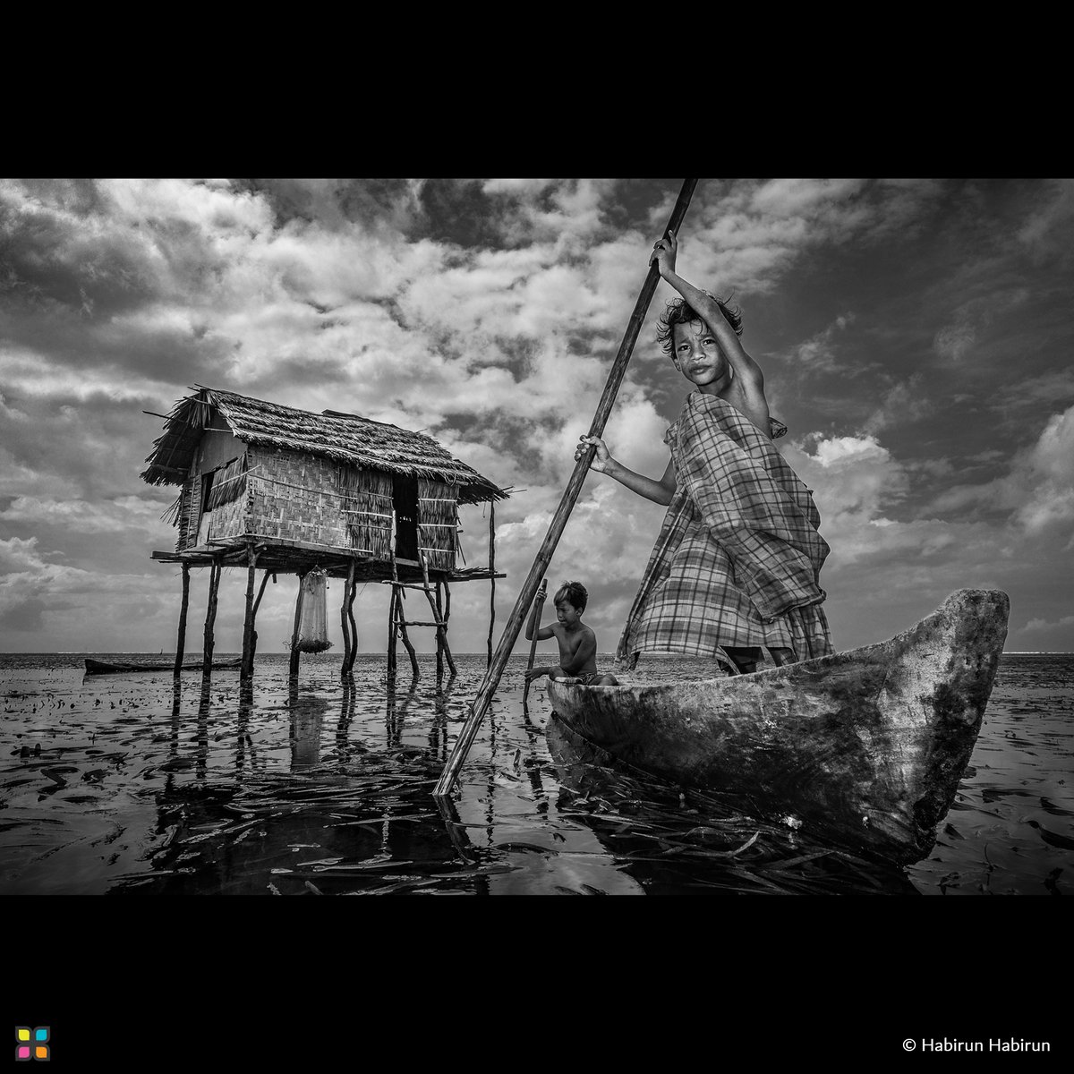 📸 #PortfolioOfTheWeek 

"Children of the Deep | أطفال الأعماق"

© Habirun Habirun | Indonesia

~ photos series: bit.ly/3Xu6uvd

#HIPA #HIPAae #photography #photoseries #photographerlovers #Indonesia #BlackAndWhitePhotography #StorytellingThroughLens