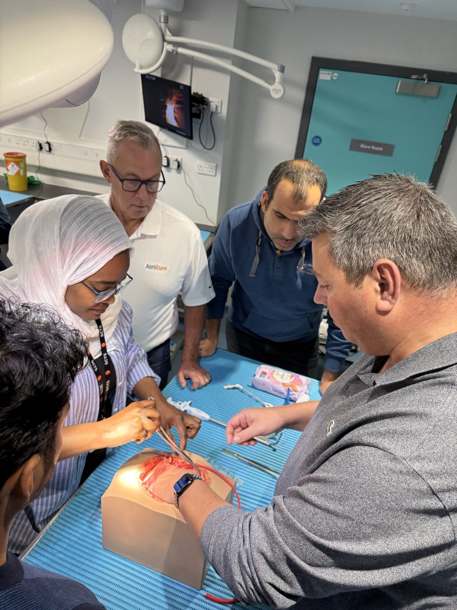 Hullsurgicalskills tweet media