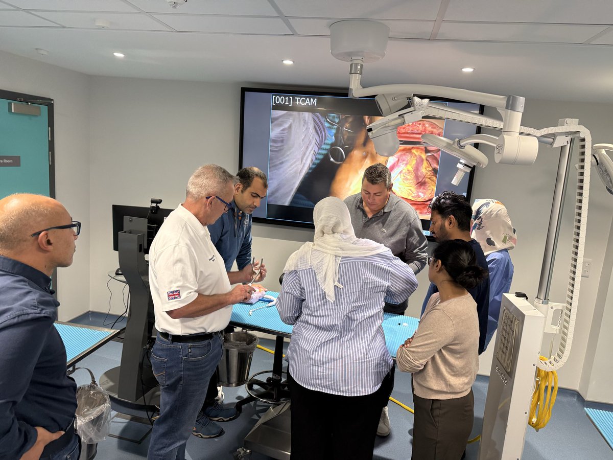 Hullsurgicalskills tweet media