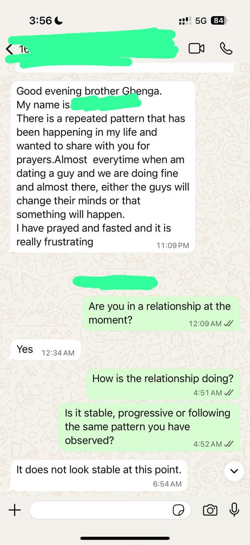 GbengaWemimo's tweet image. Jibby-Jabber 

You are a 38-year-old single lady
You have never been married, and you desire to be married
You have spent donkey years in the single WhatsApp group; those who met you there have gotten married and moved on
You remained there, praying that Mr. Right would locate…