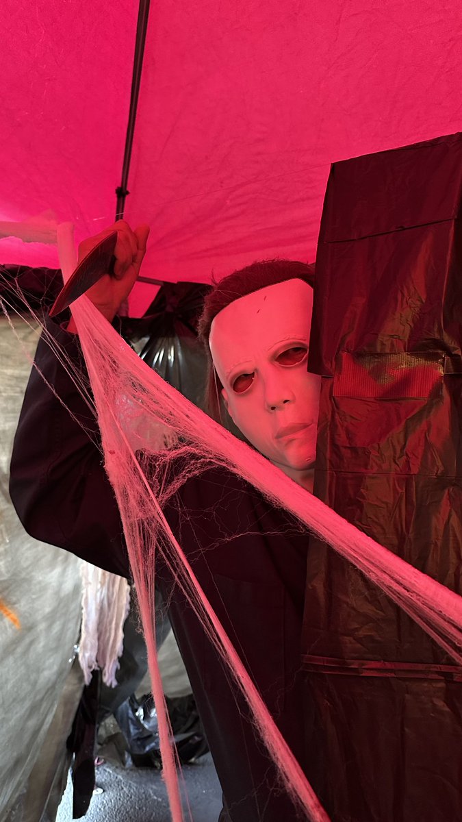 Scared the cheer right out of my daughter and her cheerleader friends at the <a href="/RebelzCheer/">Rebelz Cheer</a> Trunk-or-Treat last night!