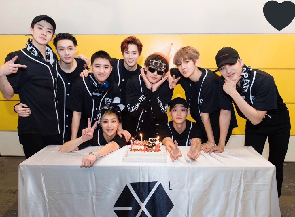 우리는 CBX를 지지합니다 
<a href="/SMTOWNGLOBAL/">SMTOWN</a> CBX가 모든 스케줄을 비워두었는데도 왜 #EXO 팬미팅과 컴백에서 제외했나요? 우리도 CBX가 팬미팅과 컴백에 함께하길 원합니다.

#AlwaysWithOT9 #CBX_is_part_of_EXO
#첸백시는_엑소의_일부입니다
<a href="/B_hundred_Hyun/">Baekhyun_EXO</a> <a href="/weareoneEXO/">EXO</a> <a href="/CHEN_INB100/">CHEN_official</a> <a href="/XIUMIN_INB100/">XIUMIN_official</a>