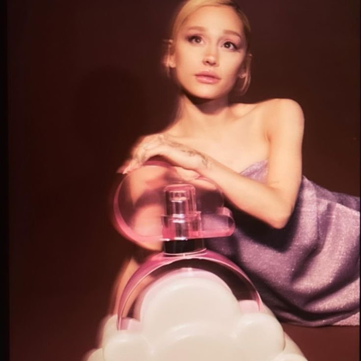 uk arianators!!! cloud pink is £25 for 100ml in <a href="/BootsUK/">Boots</a> rn!! i bought one today i’m so happy!! ♡☁️🩷