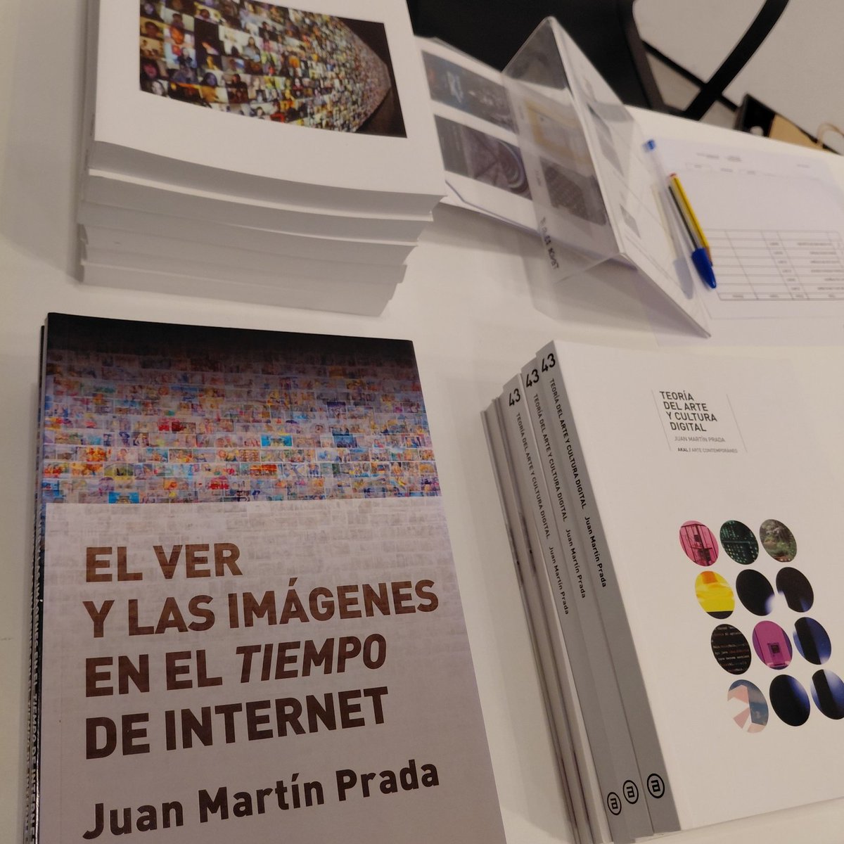 Algunos de mis libros en Es Baluard Museu d'Art Contemporani de Palma, ;)