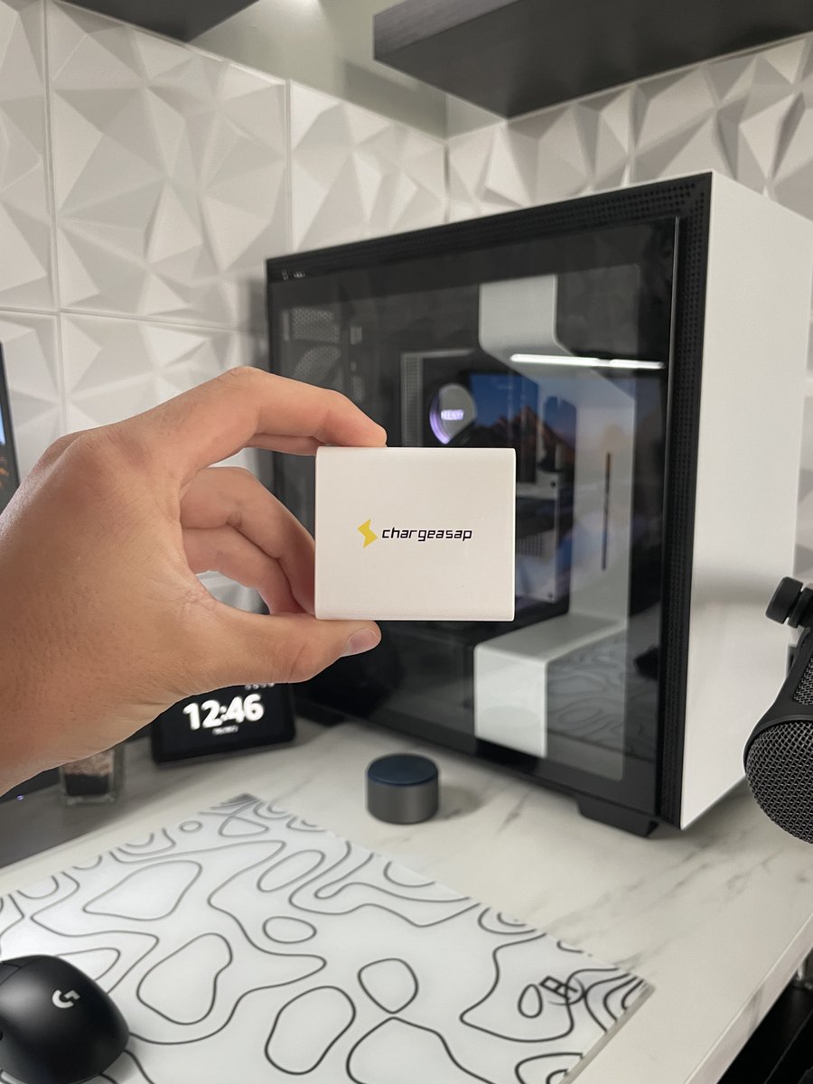 chargeasap's tweet image. Big power, small package. 🤏

Thanks to GaN tech, chargers are now smaller, cooler, and faster than ever.

Follow for future-ready charging and explore GaN gear at chargerasap.com

© pj.tech
.
.
.
.
.
.
#electronics #electronicstore #techgadget #android