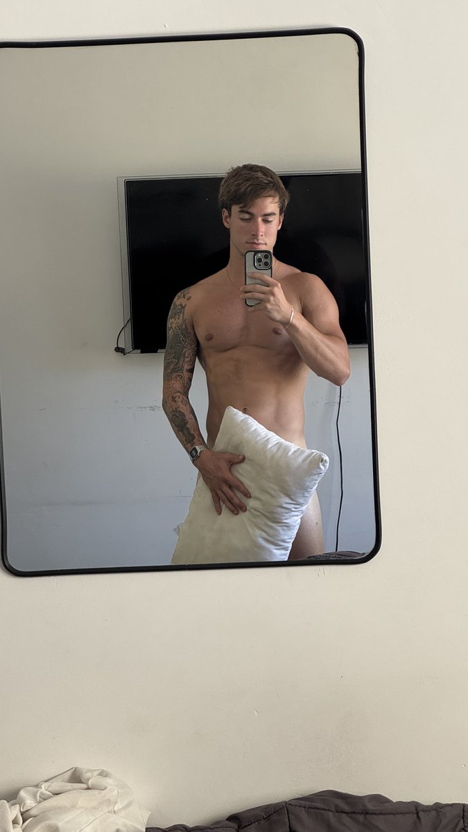 NachOnly's tweet photo. What is under my pillow? Just wrong answers 🫣 https://t.co/uaqTQhbD0b