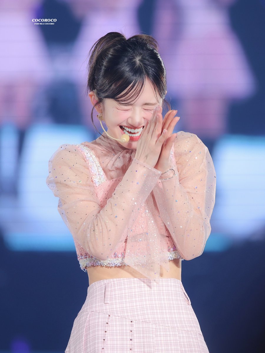cocoroco_1101's tweet photo. 우리 맏언니 코코로 생일 축하해🥳
올해도 축하할 수 있어서 매우 행복합니다🥹
또 무대에서 빛나는 모습을 보여 주기를 바라고 있습니다!

#ME_I #ミーアイ #미아이 
#COCORO #ココロ #코코로 #加藤心 
#HappyCocoroDay2025 
#心ちゃんはmymuse https://t.co/9GdfyFj0VC
