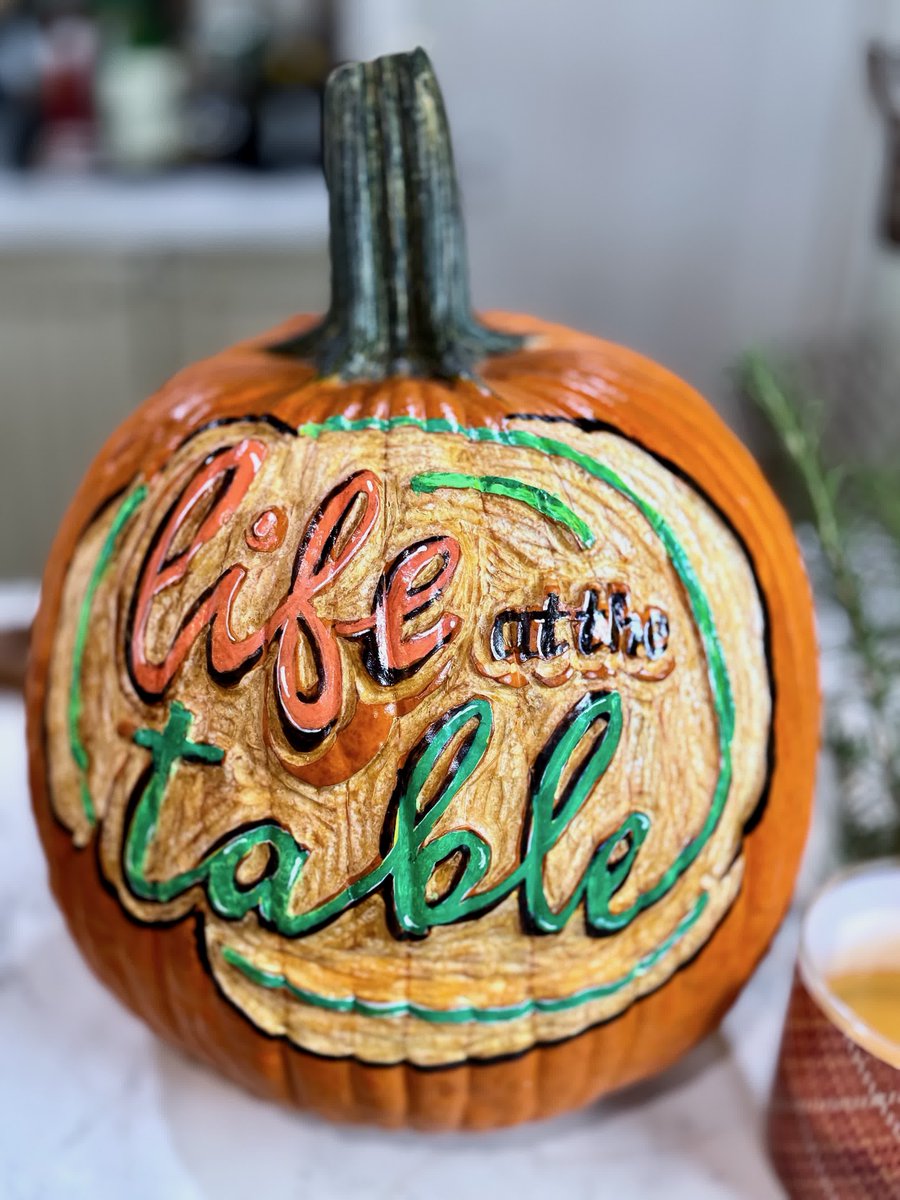lifeatthetable's tweet image. This Life At The Table pumpkin is pure creative joy! 🎃 Carved by high school students who know how to make art come alive. Proof that art and food always belong together. 🧡 #LifeAtTheTable #BeFearlessInTheKitchen #CreativeCommunity
