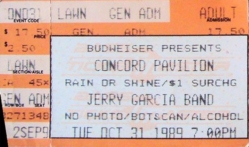 Jimi_Stella's tweet image. What's your favorite Grateful Dead Halloween experience? I had several, but this one ranks right up there &amp;amp; yes I realize JGB is not The Grateful Dead before anyone jumps into say it.
#JGB
#DeadHeadLife
#HappyHalloween