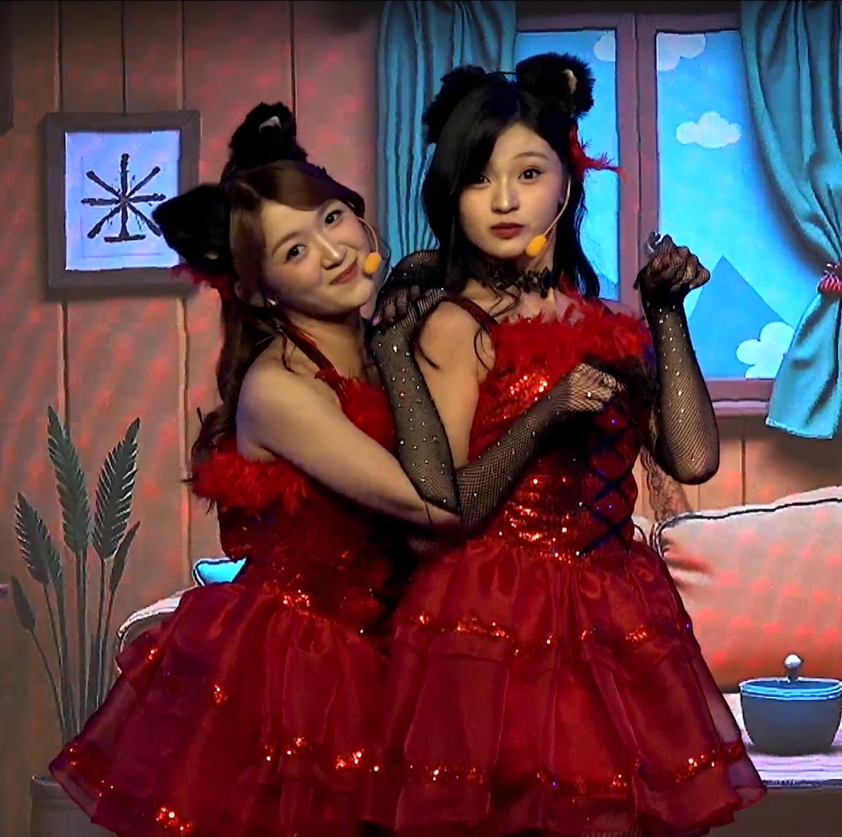 stefhanzliempo's tweet image. Congratss @Y_CynthiaJKT48 #ShoniCyn Pertaruhan Cinta hari ini ❤🎉
Terima kasih atas usaha & kerja kerasnya. Aku udah bilang kamu pasti bisa & hari ini kamu menampilkan yang terbaik 👍
Sebagai apresiasiku untuk kamu jngn lupa diambil ya 😊
Special Thanks @desygenoveva_ 🥰✨