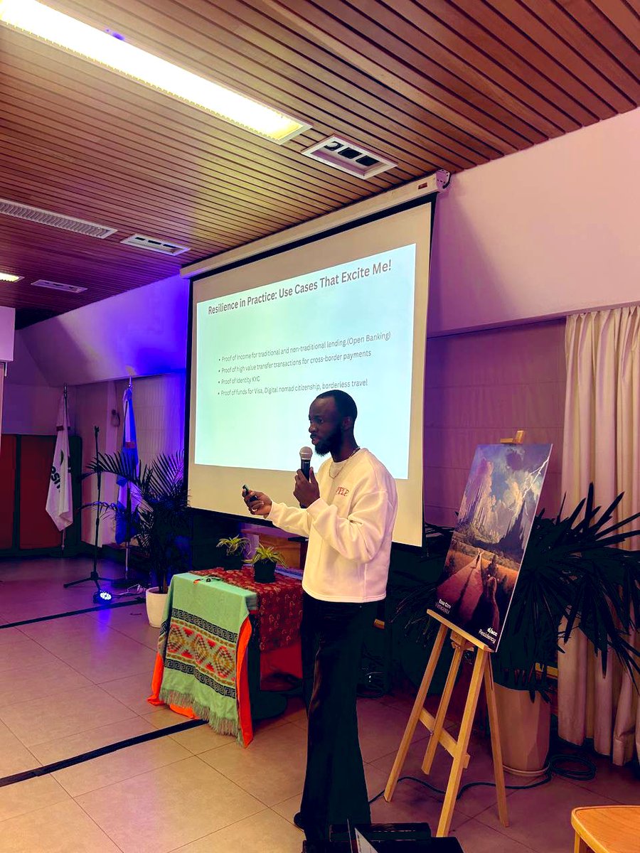 Cr3dentials's tweet image. It’s been an exciting and productive week of active participation at @JoinEdgeCity with @ciphertextk representing us on the global stage! 

Our team showcased what we are building @Cr3dentials, received valuable feedback from mentors, and connected with potential clients…