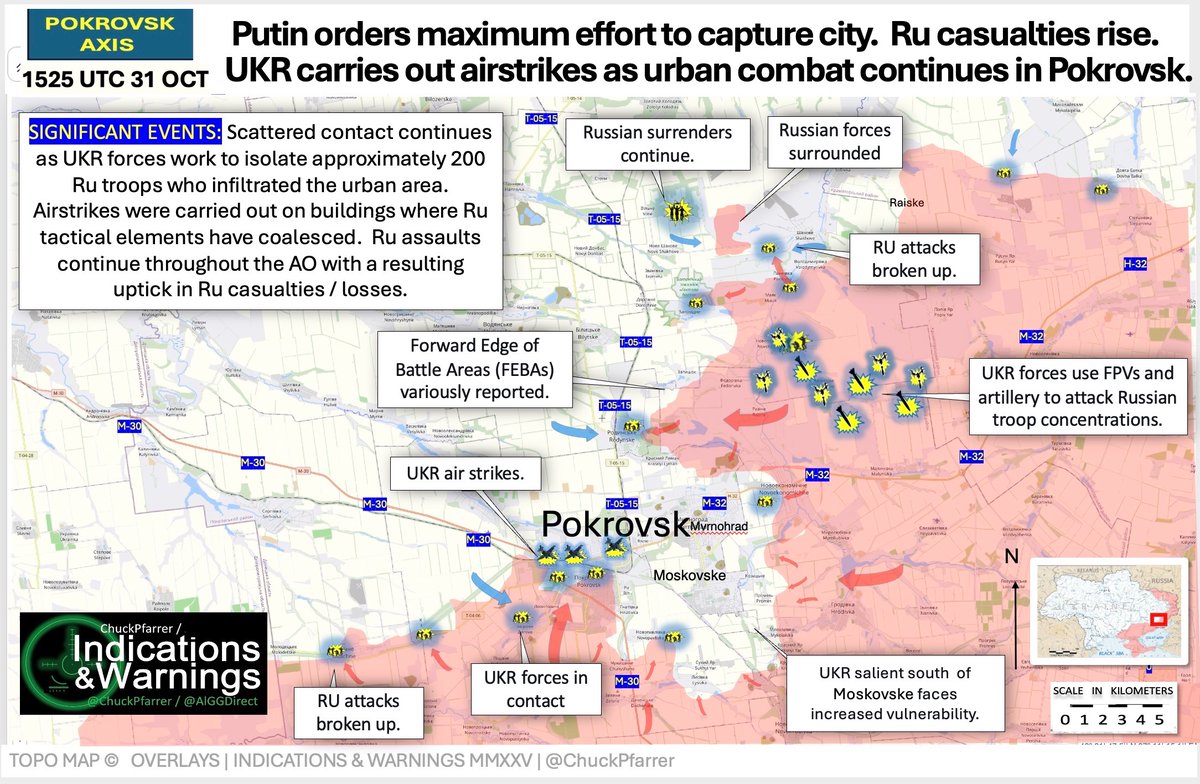 乌克兰波克罗夫斯克地区的战斗地图，黄色图标在俄罗斯军队集中的建筑物上标记了乌克兰的空袭地点，红色阴影区域表示俄罗斯的攻击和伤亡，绿线表示战斗的前沿，蓝色箭头表示该地区南部的乌克兰军队，莫斯科和其他地点的标签，以及俄罗斯脆弱性和部队调动的注释。