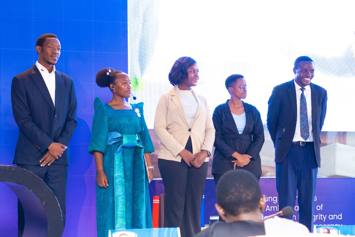 MabelLawoko's tweet photo. 🎥 The #NationalNewsroomContest is heating up!
A strong start from Victoria University with a creative Luganda bulletin 👏
 YMCA nailed their live reporting — so dynamic! 🎙️
And Uganda Martyrs University stood out with confidence and a sign language anchor 🙌
#nextgenjournalists https://t.co/PfWpXdwGjQ