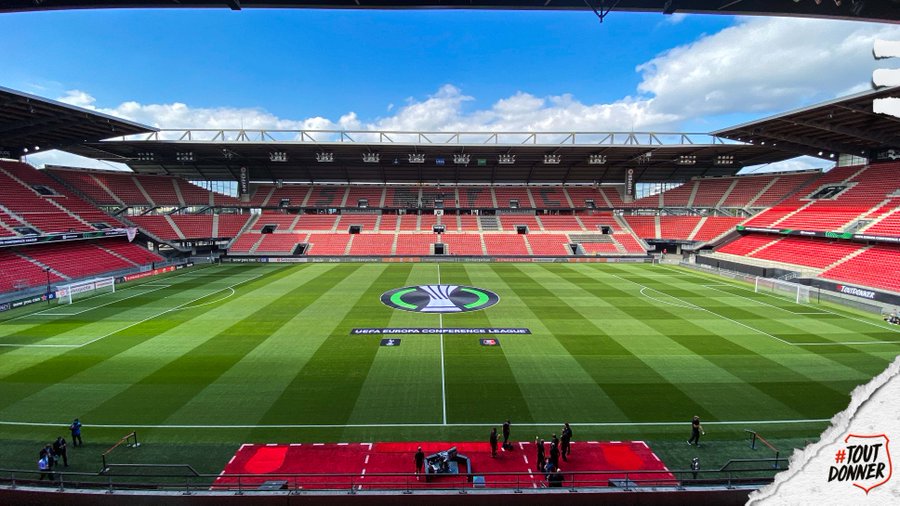 #Rugby 

Cada temporada el #ProD2 (2da Div. 🇫🇷) crece en calidad de jugadores, equipos, espectáculo.....y marketing

El 16/11 no hay fecha del #Top14, por ello Vannes mudó su localía a Rennes (110 km) para jugar el domingo en horario central un partido muy importante vs. Grenoble