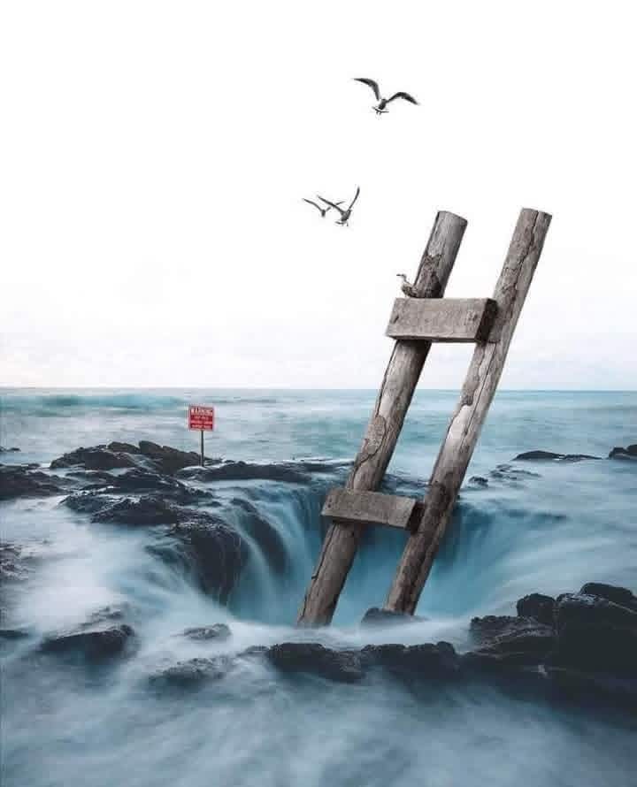 إن صفحتي مليئة بأشخاص لا نعلم ظروفهم ولا حاجاتهم ولا نعلم ما في قلوبهم
فـاللهم من كان منهم مريضاً فاشفه 
ومن كان مبتلى فعافه 
ومن كان مهمومًا ففرج همه 
ومن كان مديوناً فسدد عنه دينه 
ومن كان يريد الذرية فارزقه الذرية الصالحة
أمين يارب العالمين
#Ammar_shamais 
<a href="/A_SH996/">القائد عمار شميس</a>