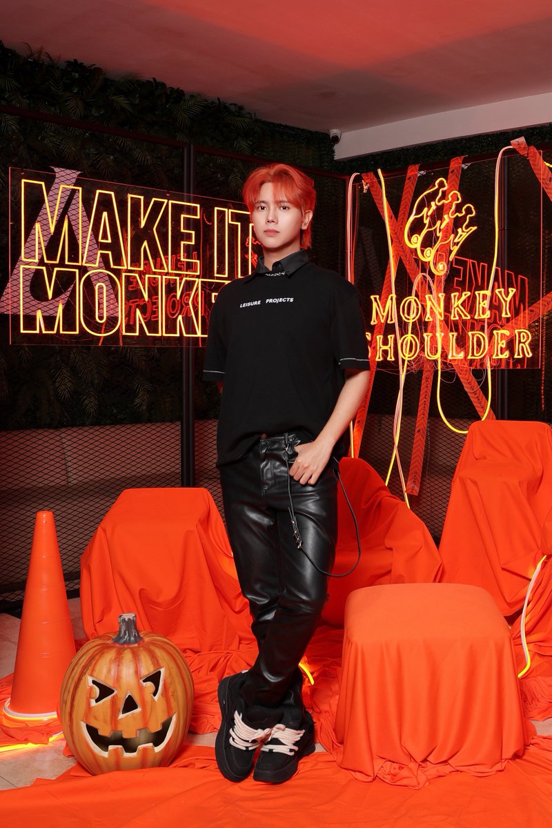 ntnatthan's tweet photo. 🎃🍺🐒🧡
@monkeyshoulder x @leisureprojects
#MonkeyShoulder #MakeltMonkey #LightUpTheBeat
#LeisureprojectsXMonkeyShoulder
#LeisureProjects #truthordarelangsuan https://t.co/eiDmXBJcF3