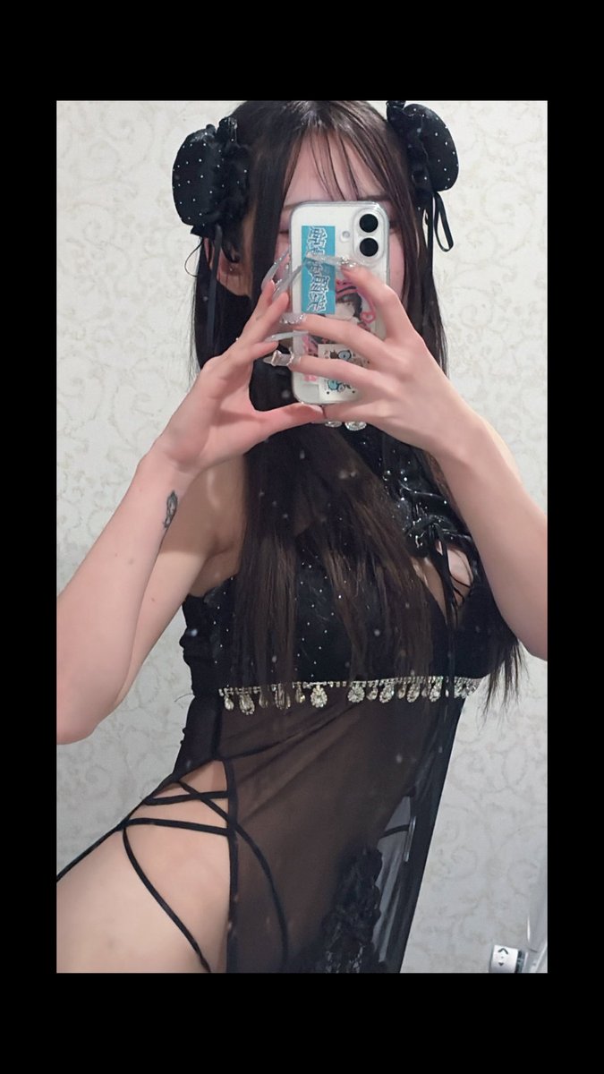 juriyan9's tweet photo. ℋ𝒶𝓅𝓅𝓎𝕙𝕒𝕝𝕝𝕠𝕨𝕖𝕖𝕟 https://t.co/PR7jOYtNpb