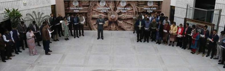 EOIBeijing's tweet image. Observing #RashtriyaEktaDiwas , marking 150th birth anniversary of #SardarVallabhbhaiPatel ,Ambassador administered &apos;Rashtriya Ekta Diwas&apos; Pledge to all India based Officers and Officials of the Mission. 
#UnityDay2025 #NationalUnityDay