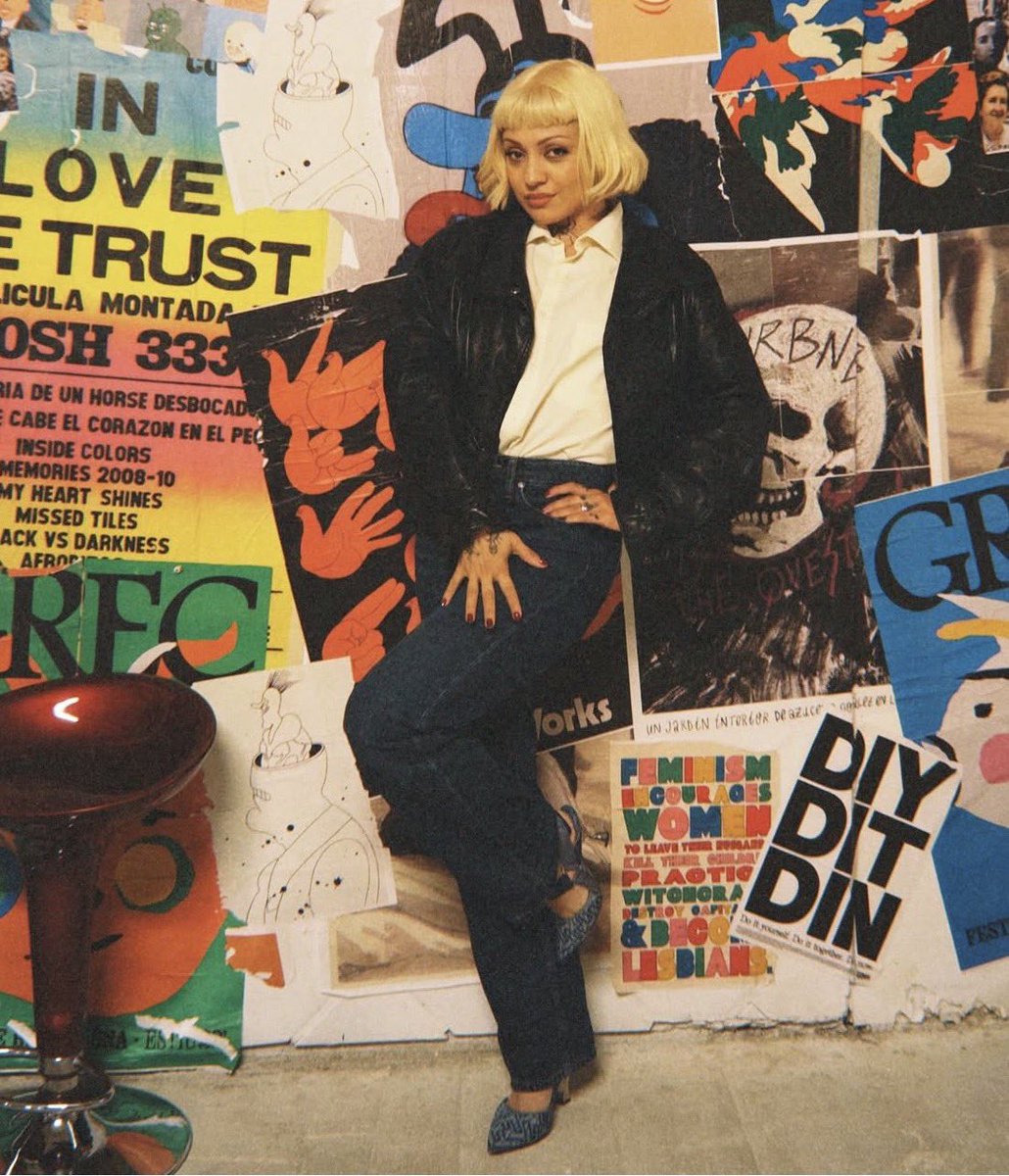 ¿Cómo abandonar el concepto de amarte? Te amamos <a href="/monlaferte/">Mon Laferte</a> ♥️