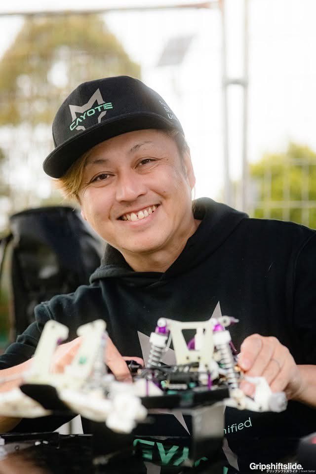 Atsushi_Hara1's tweet photo. このイベントの為に準備を進めていたRC10 91' デトロイト世界選手権優勝プロトカーのレプリカモデルがようやく完成。
設計、販売はオーストラリアのGP3D社。
https://t.co/cVVwvP5V9W

#VintageBash
#RC10ステルスカー91
#GP3D https://t.co/XeTe4PvSDL