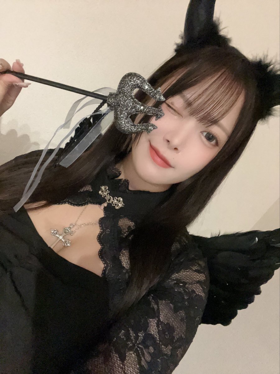#TOKYORAMBLE DEEP
Halloween Special Party🎃👻
ありがとうございました〜！！

みんなが盛り上がってくれてよかった楽しかった最高〜！！！
何回やってもど緊張するけど、楽しいが勝つ〜😭！！
たくさん会いにきてくれてありがとう💖

DJこみねは悪魔👿でした🦇