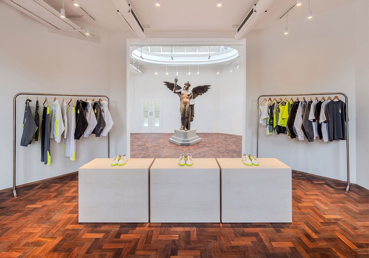 The Palace x Nike partnership is off to a blazing hot start 🔥

The brand just announced Manor Place, a permanent community hub opening in November 🗓️

Learn more &gt;&gt; buff.ly/KwpH5B0