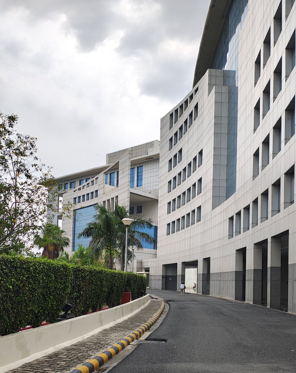 akshayktwt's tweet image. After ~2 wonderful years at @NICMeity It’s time to say goodbye. 💙

Grateful for the learning, growth &amp;amp; memories as a #DevOps Engineer - managing infra, automations &amp;amp; projects that serve our nation 🇮🇳

New adventures loading... 🚀

#Farewell #Gratitude #DevOps #GrowInCommunity