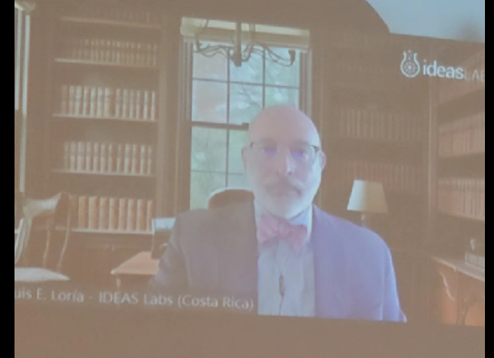 🗂 Ahora en el #IB2025 participa <a href="/luiseloria/">Luis E. Loria</a> de <a href="/IDEASLabsORG/">IDEAS Labs</a> desde Costa Rica, en un panel donde indica que "todavía se refleja un exceso de burocracia, pero el Ministerio de Economía aquí se acompaña de los representantes de diferentes sectores económicos para mejorar esto"