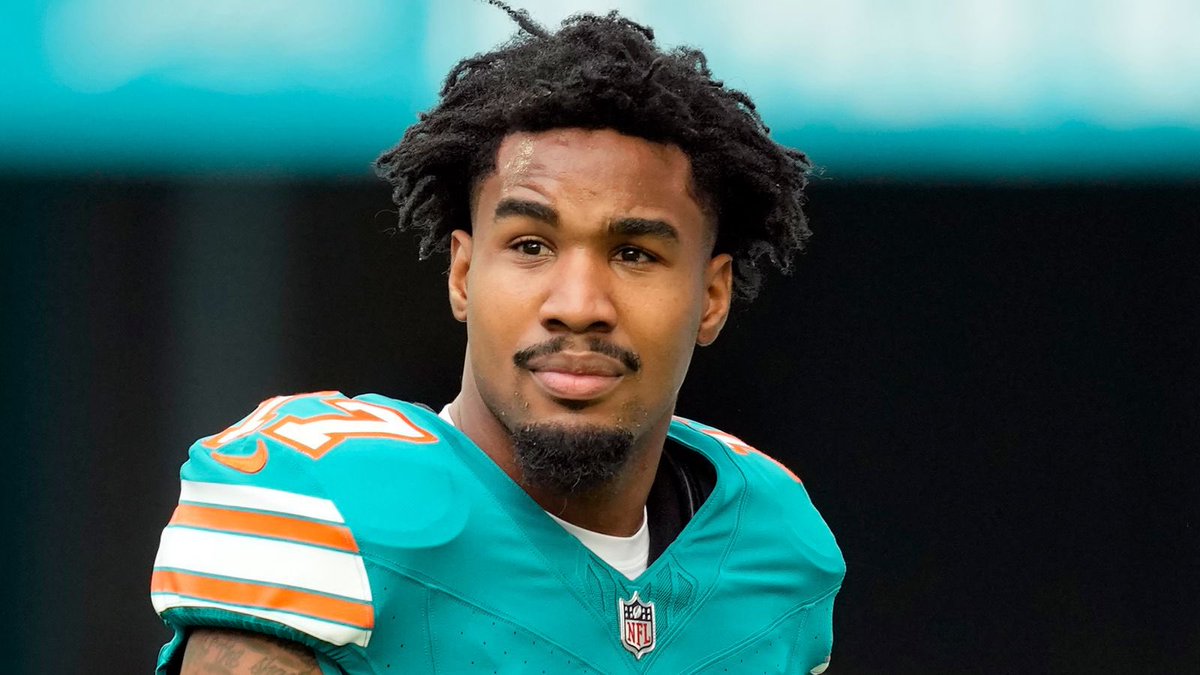 The Miami Dolphins have parted ways with GM Chris Grier. <a href="/Connor_J_Hughes/">Connor Hughes</a> reports that:

“He [Jaylen Waddle] wasn’t getting moved as long as Chris Grier had a say. He believed, because of one-possession games, Dolphins could turn it around.”

Now that door is wide open…should