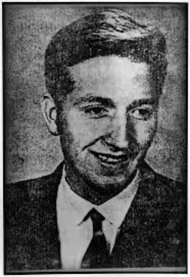ANPIRomaPosti's tweet photo. Vedovo, padre di due figli e militante del #PartidoRadical, #SergioIvánFetisValenzuela venne arrestato a #Chillán il #5novembre 1973 da un reparto di #Carabineros cileni.Aveva 27 anni.Da quel giorno nessuno l'ha più visto in vita.
Scomparso. https://t.co/j76FjKQW1B