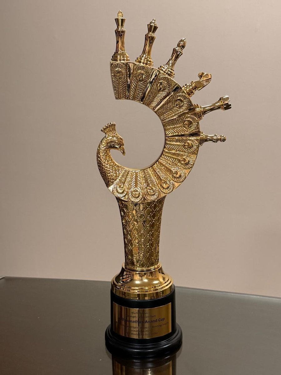 AIRNewsHindi's tweet image. FIDE शतरंज विश्व कप 2025 का उद्घाटन गोवा में किया गया, जिससे 23 वर्षों बाद यह प्रतिष्ठित टूर्नामेंट भारत लौट आया है।

31 अक्टूबर से 27 नवंबर तक आयोजित होने वाले इस विश्व कप में 82 देशों के 206 खिलाड़ी भाग ले रहे हैं।

#Chess #ChessBaseIndia #FIDEWorldCup #WorldCup #ItsYourMove