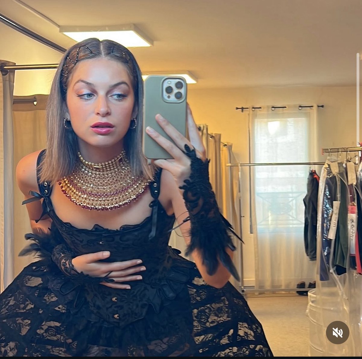 oceane_cmms's tweet image. JE RESPIRE LE MÊME AIR QUE CETTE DEMOISELLE ? 😍❤️ #carlice #itc