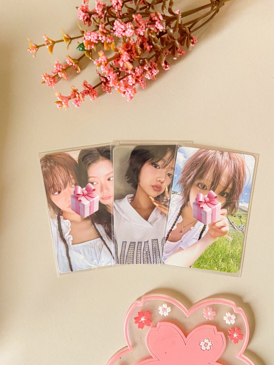sooinho's tweet photo. drop jiyu • kiiikiii ⋆˚꩜｡

estou dropando esses meus cards da jiyu, todos precisam sair!

✿ jiyu unit está 25,00 cada;
✿ jiyu biquinho está 25,00;
✿ jiyu fazendinha está 35,00.

✿ raoirina no ig; https://t.co/sIxuQjaGXJ