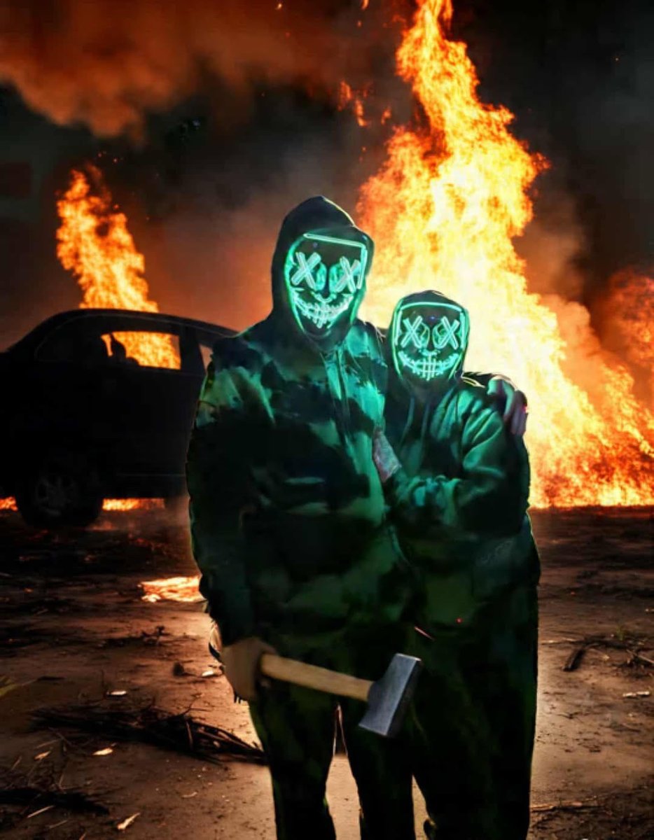 GoodNoteCo's tweet image. Happy Halloween! 🎃 

GoodNoteStore.com