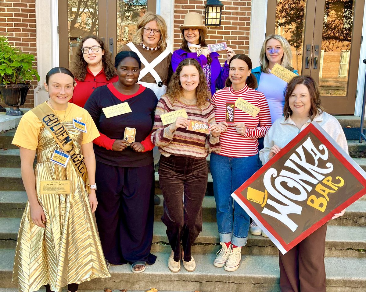 MUWdevalumni's tweet image. We’ve got a golden ticket to the sweetest Halloween ever! The Office of Development and Alumni wishes you a Happy Halloween!