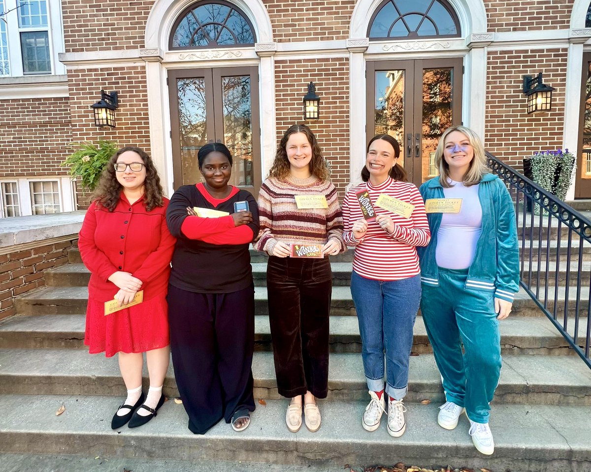 MUWdevalumni's tweet image. We’ve got a golden ticket to the sweetest Halloween ever! The Office of Development and Alumni wishes you a Happy Halloween!