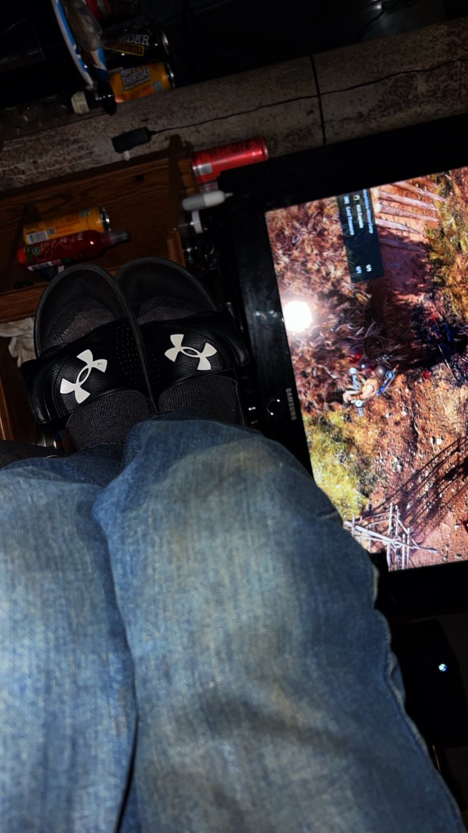 AlphaPete7640's tweet photo. It’s Halloween time so let’s see the what one of you freaky fucks wanna buy some content I got lots of new shit on my camera roll hmu for some and ngl could definitely use the help with some shit. #rt #rs #alphaboots https://t.co/nx0i3LcSq5