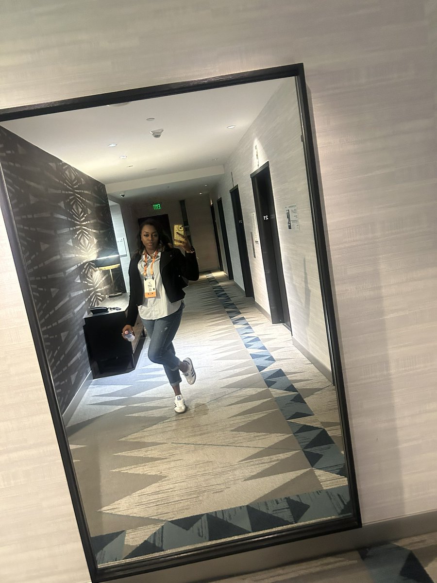 SoooSweetKitty_'s tweet photo. #AfroTech25 Thank you for another year of networking, culture, opportunities, innovation, education and fun. This was my first year as an attendee, that did not have to work and I enjoyed it so much. I was able to connect with my people, both old and new! https://t.co/lqDHzpdqqP