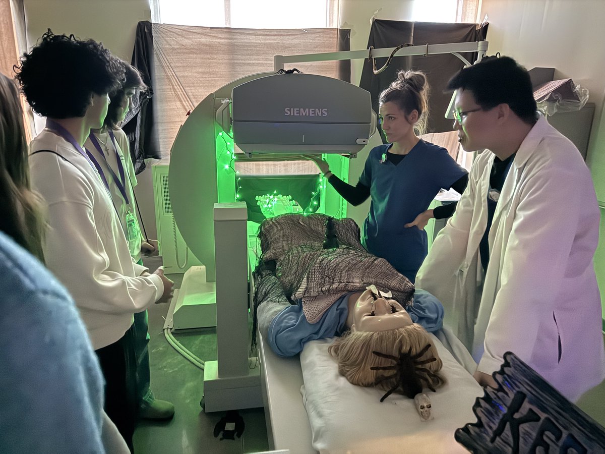 TISDTSA's tweet image. 🎃💉 Our Health Science Clinicals P-TECH students have been getting a little spooky! From “Pumpkinology” projects to HCC Coleman’s Health Scare event where they explored real healthcare programs with a Halloween twist! 👻💜💛
#WingsUp #PTECH #TomballAcademyofHealthcare