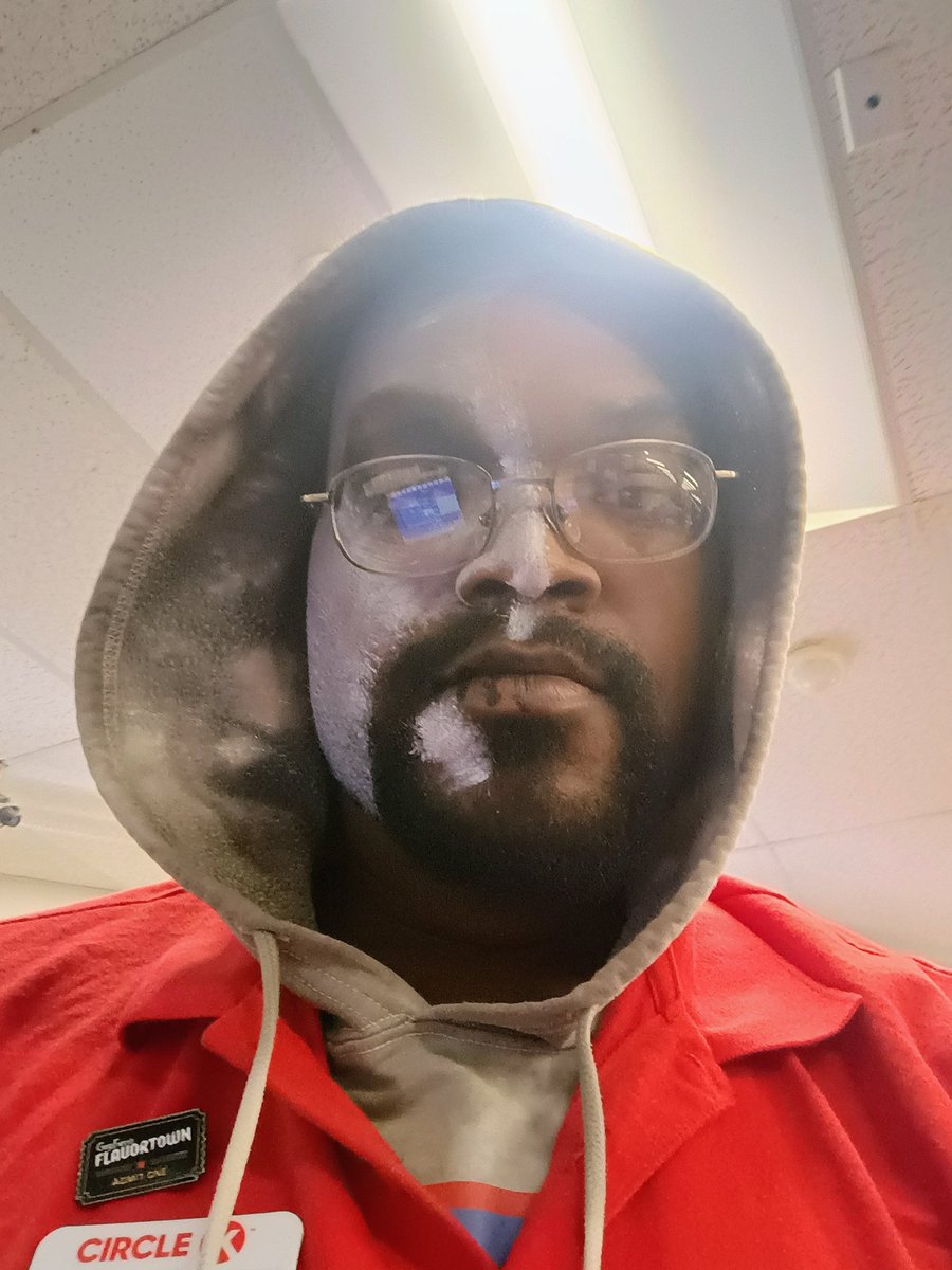 CxD_Chriz92's tweet photo. Feel like @DarbyAllin @AEW at work https://t.co/RiUuDcGFeh
