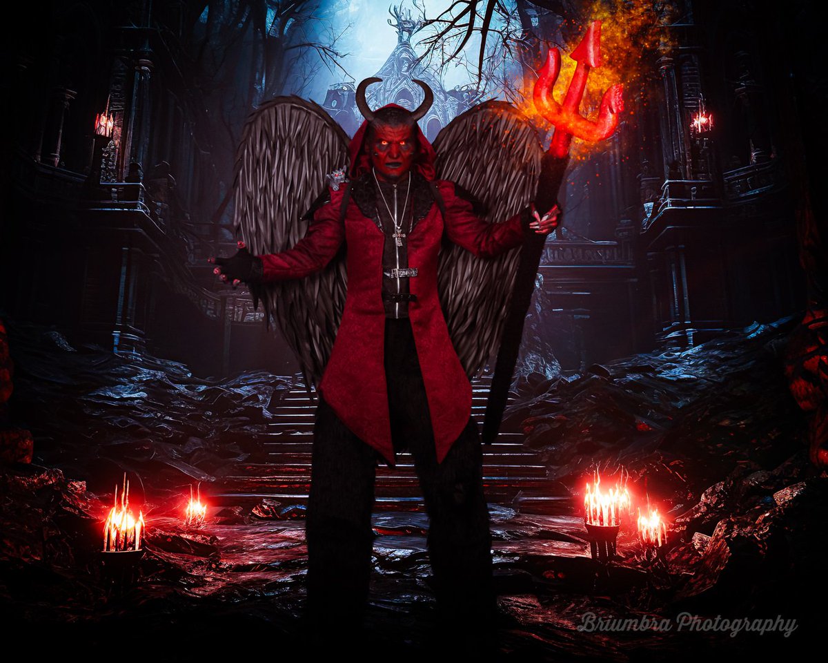 DannySoliz's tweet image. Happy Halloween!