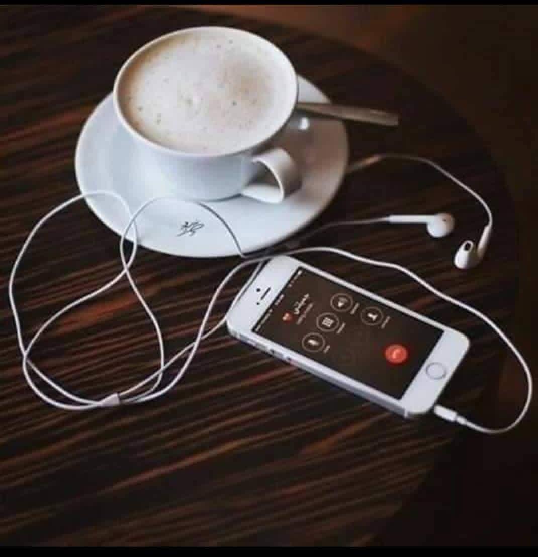 اِنسان کبھی بھی اپنے لفظوں میں اِنتا خُود کفیل نہیں ہوسکتا کہ بِچھڑنے کے دُکھ کو اُسی شِدتّ سے بیان کرسکے جتنی شِدتّ سے وہ مِحسُوس کرتا ہے۔۔
😭😭😭
💔💔💔
💙💙💙