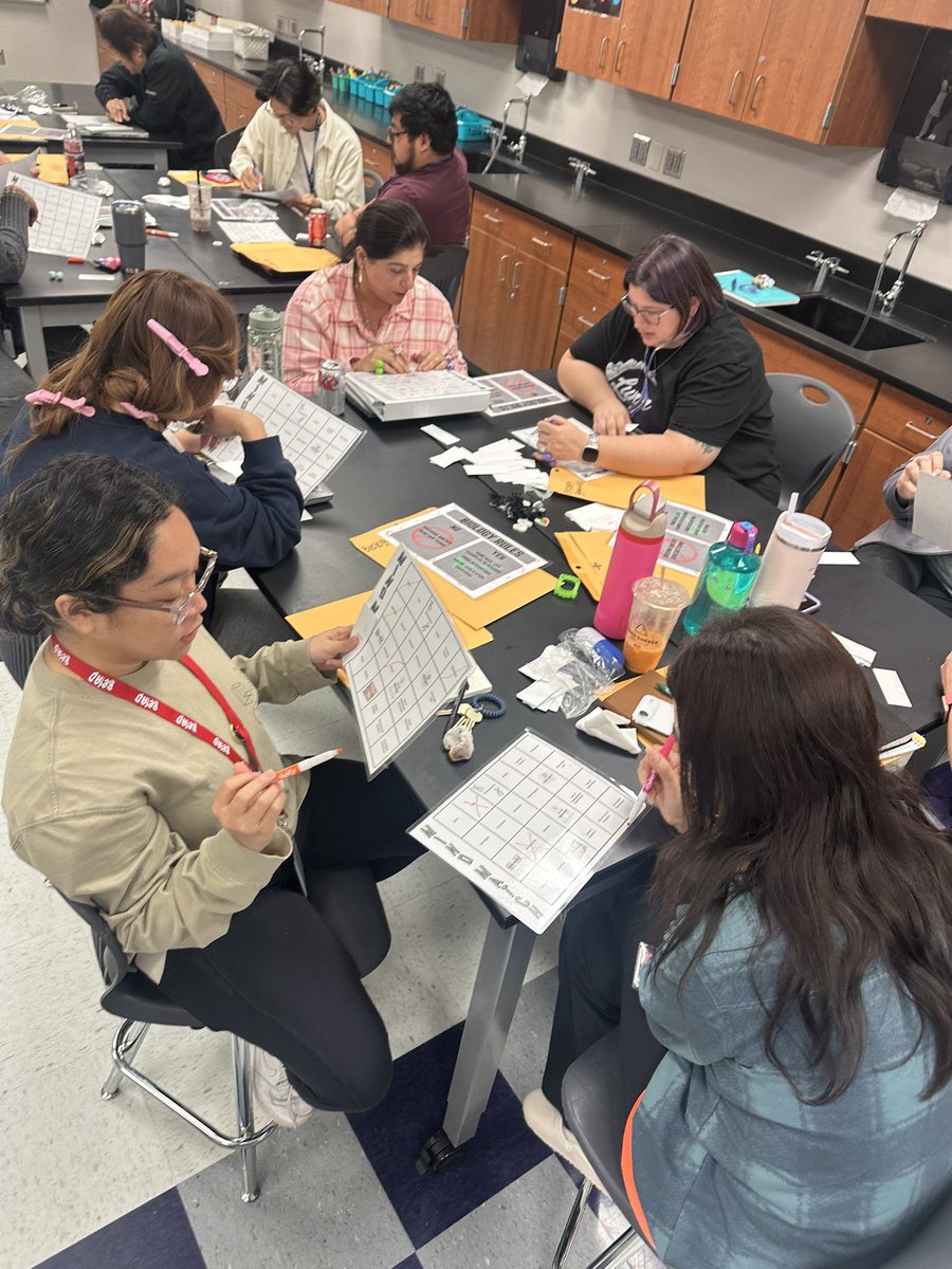 Elizabeth Morris tweet media