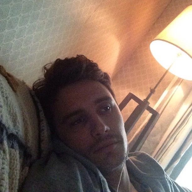 انت بعد ما خسرت كل علاقاتك
بسبب انهم يحسبون  متكبر
وشايف نفسك وانت اساساً ما
تعرف تفتح سالفه