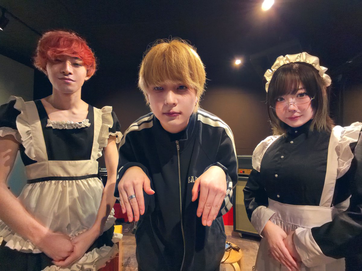 ˗ˏˋ
　　 VOI SQUARE CAT
　 結成11周年記念生配信
　　　　　　　　　　　　ˎˊ˗

遅くまでご視聴ありがとうございました！！
皆様今後ともよろしくお願いいたします❤️‍🔥

配信の感想をハッシュタグ
#ぼいすく11周年 をつけてポストしてね◎

#VOISQUARECAT