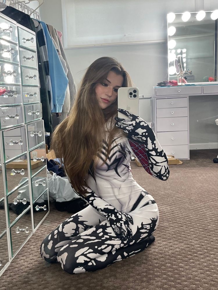 Goddess_BrookeM's tweet photo. Online 💕

Sessions / Feeds 💸 https://t.co/Q6UkYcG6iX