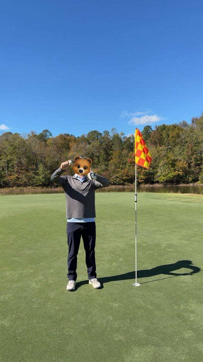 BeagleTalks's tweet photo. Guess what beagle did today! https://t.co/uzRFAsizm4