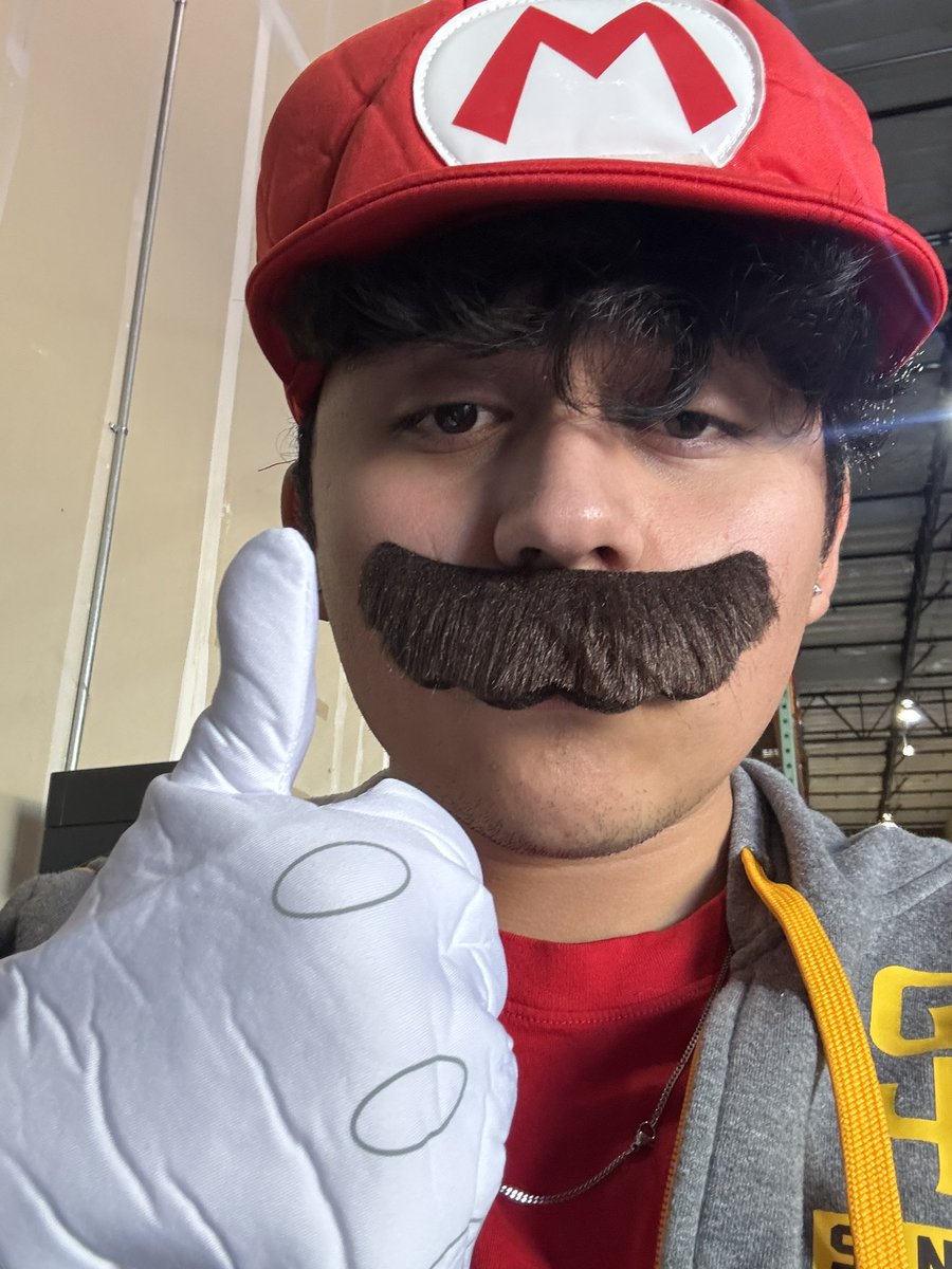 HAPPY HALLOWEEN !

I didn’t even have to dress up this year 😭