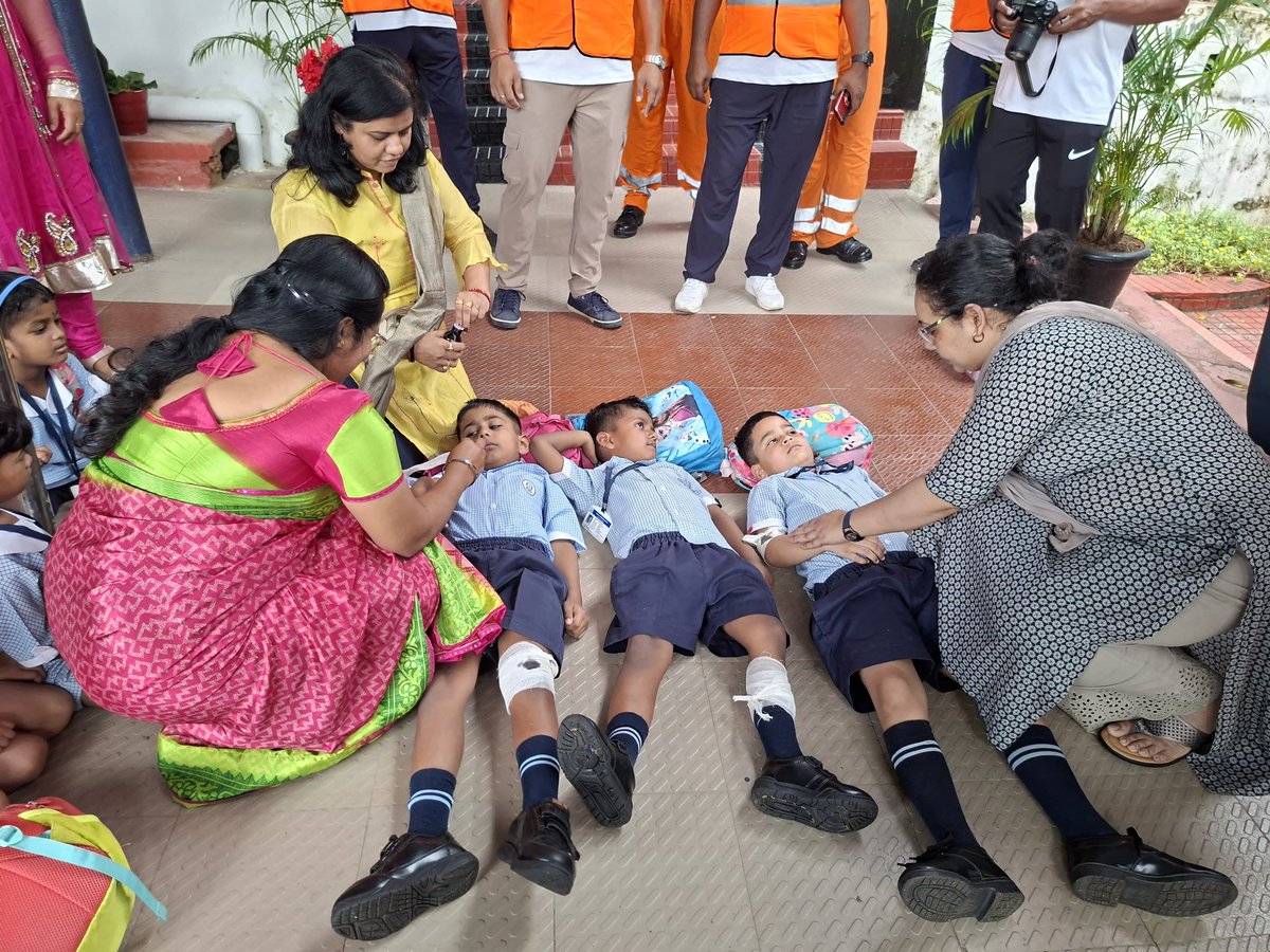 AN_Command's tweet photo. A Mock Earthquake Drill was conducted on 28–29 Oct 25 at #ANC schools — Naval Kindergarten, #SriVijayapuram (Vijay Baugh & Minnie Bay) — in collaboration with Indian Reserve Battalion, A&N Police & @NDRFHQ. Students & staff actively practised evacuation & safety drills, fostering resilience & disaster readiness.
@HQ_IDS_India @DefenceMinIndia @SpokespersonMoD @IndiaCoastGuard @MIB_India @PIB_India @adgpi @IAF_MCC @IndianNavy @indiannavymedia